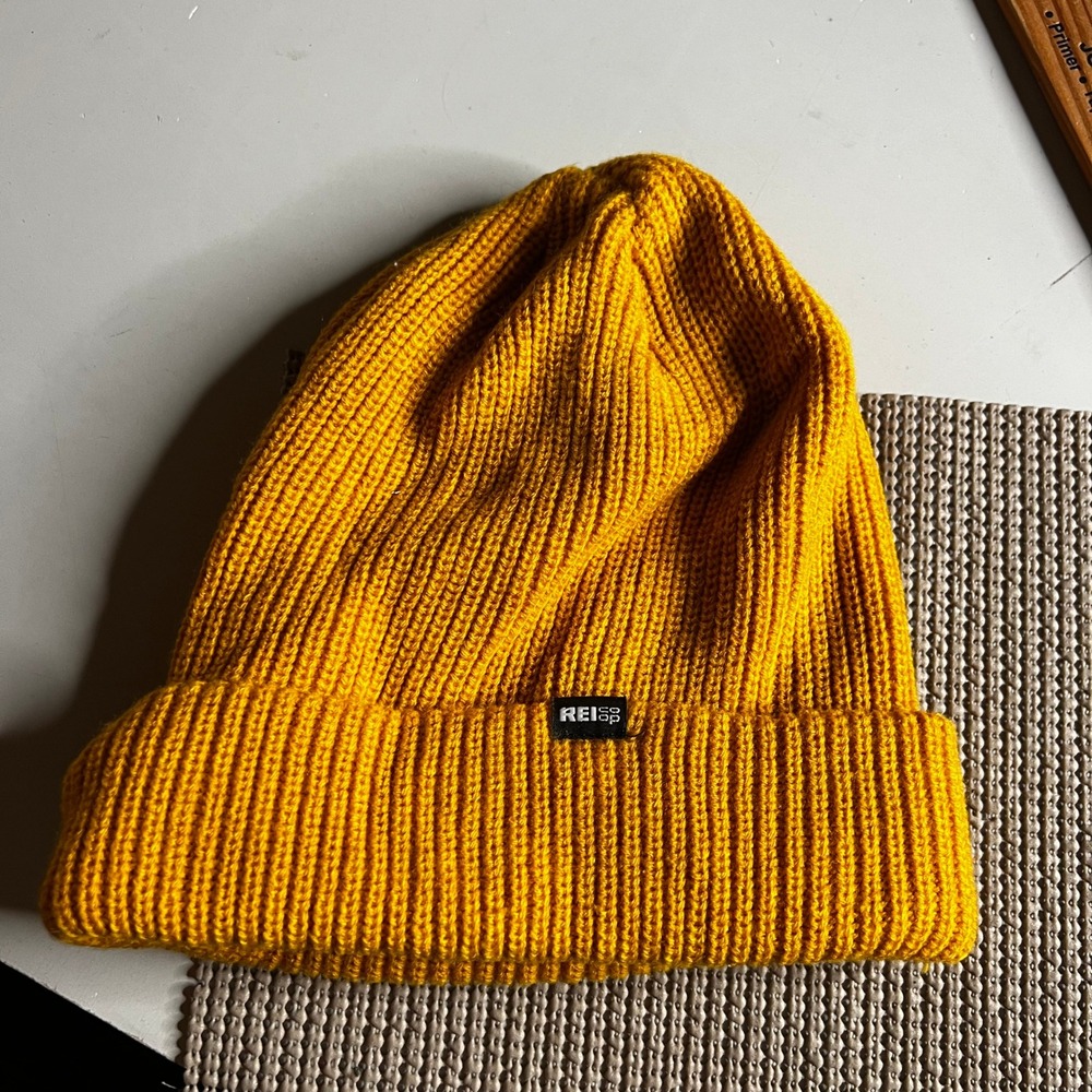 REI Co-op Unisex Mustard Yellow Ribbed Knit Beanie Hat One Size Acrylic